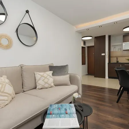 Family Apartment Near Pge Narodowy By Noclegi Renters Warsaw Exterior photo